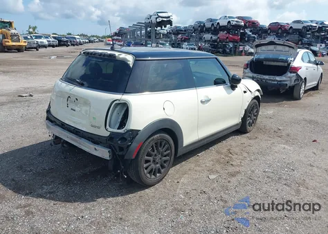 2021 Mini Hardtop Cooper z USA, uszkodzony, nr VIN WMWXR3C06M2P11050